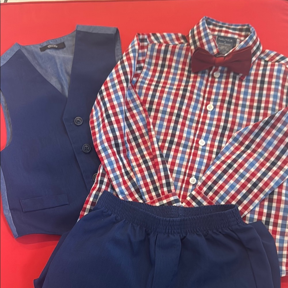 Excellent condition boys four piece Nautica suit set